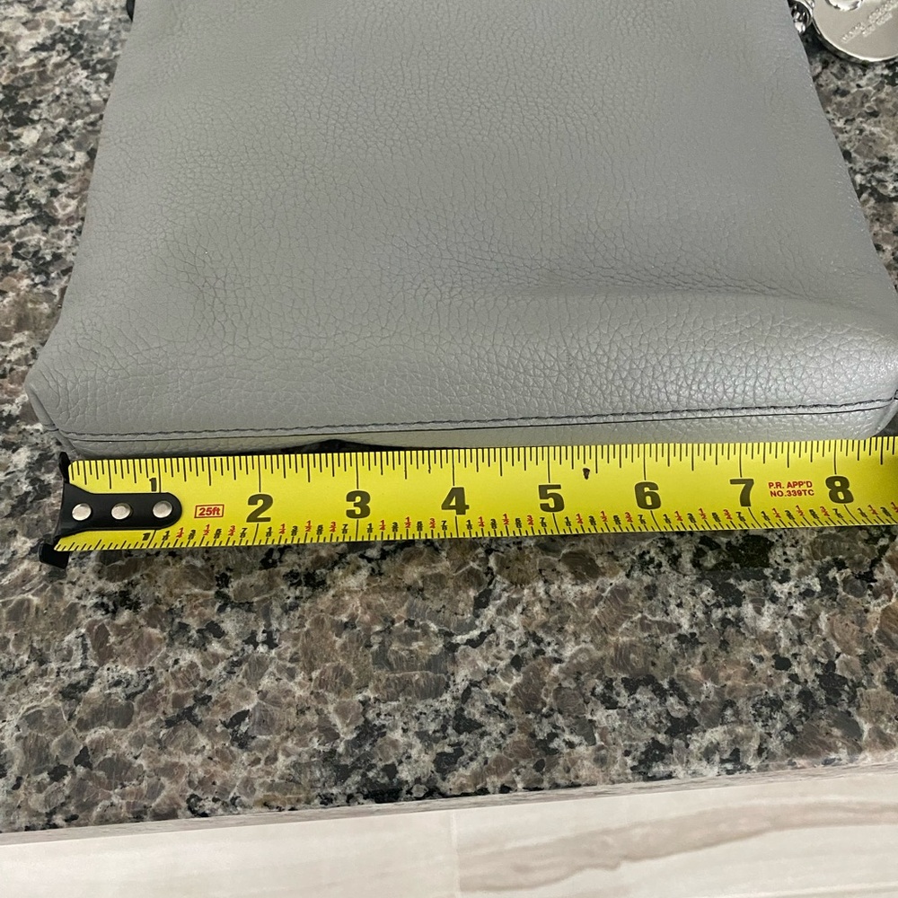 Marc Jacob’s Gray pebbled Leather Crossbody Bag - Picture 10 of 13